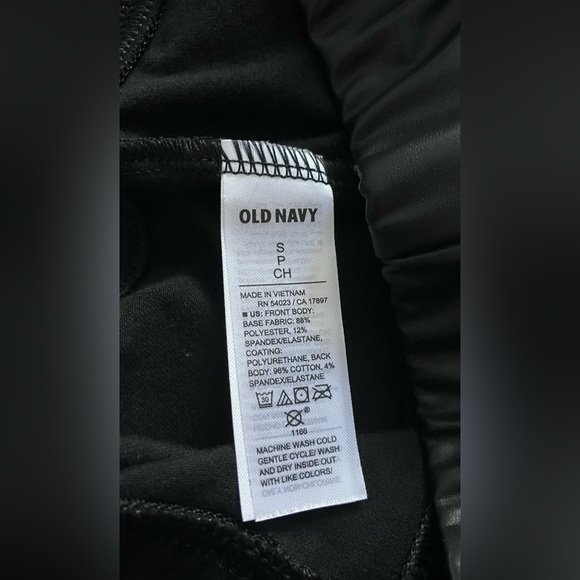Old Navy high wasted faux-leather panel leggings. Black, size small. - Picture 5 of 6